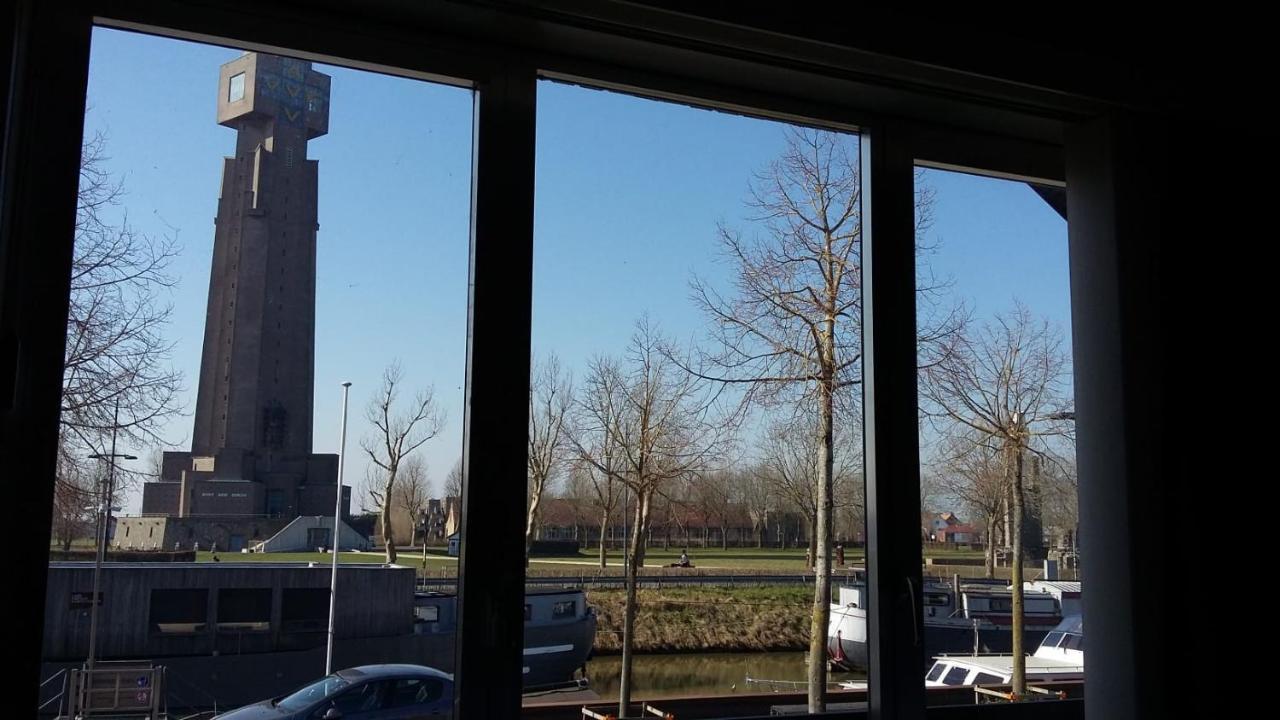 Vakantiehuis Bloemmolenkaai Diksmuide Exterior foto